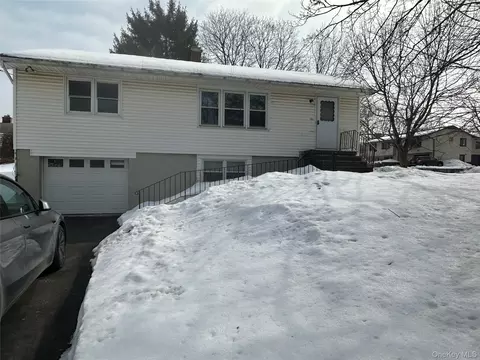 77 Melrose Ave, New Windsor, NY 12553