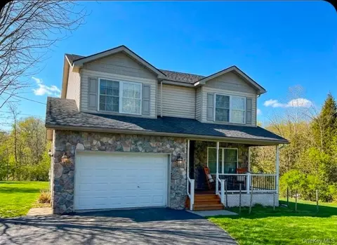 53 Daly Rd, Middletown, NY 10940