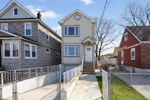 21910 132nd Rd, Springfield Gardens, NY 11413