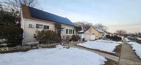 485 Barbara Ln, West Hempstead, NY 11552