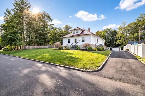 12 Highland Ave, Thompson, NY 12701