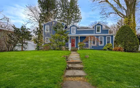92 Valentine Ave, Glen Cove, NY 11542