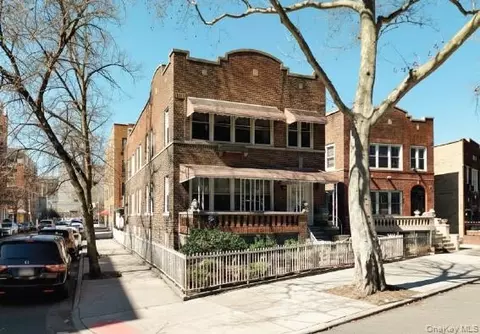 1453 Teller Ave, New York, NY 10457