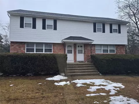 73-75 Washington St, East Islip, NY 11730