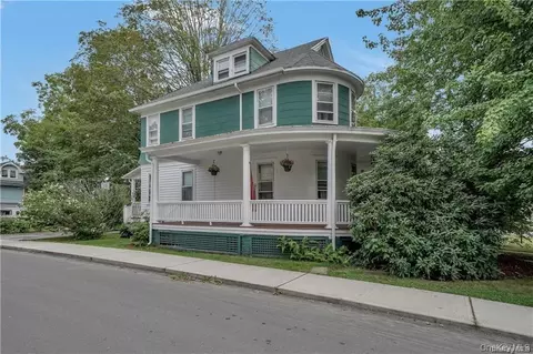 80 N Main St, Monroe, NY 10950