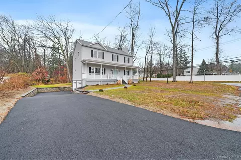 2685 Gregory St, Yorktown, NY 10598