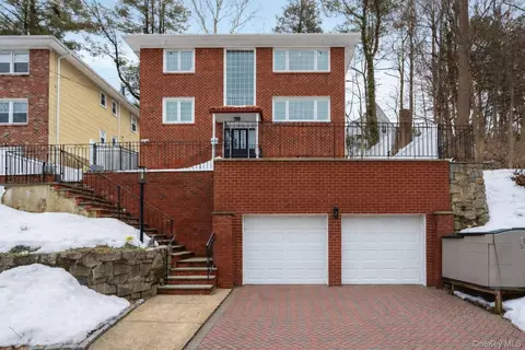 186 Midland Ave, Eastchester, NY 10707