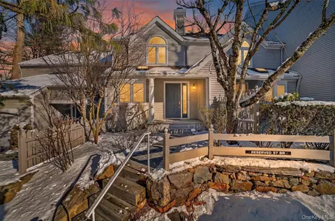 57 Boulder Ridge Rd #57, Greenburgh, NY 10583