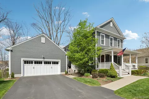 6 Cowdrey St, Warwick, NY 10990