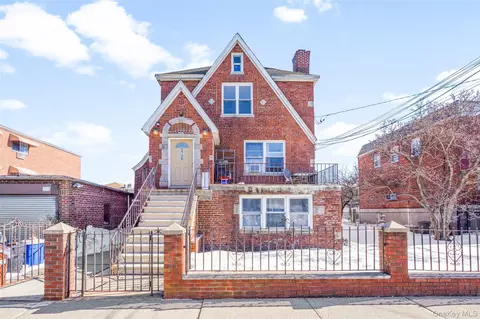 2736 Colden Ave, New York, NY 10469