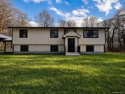 218 Beattie Rd, Washingtonville, NY 10992