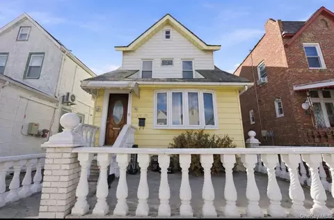 10478 129th St, South Richmond Hill, NY 11419