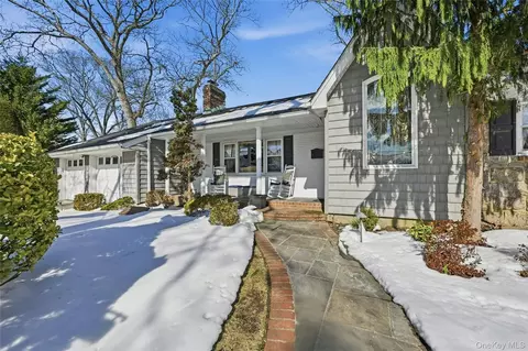 480 S Wood Rd, Rockville Centre, NY 11570