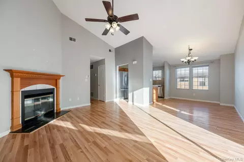 2913 Whispering Hls, Chester, NY 10918