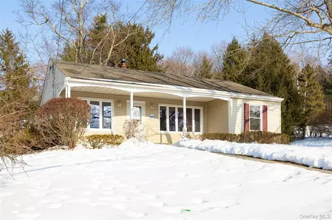 13 Robert Rd, La Grange, NY 12603