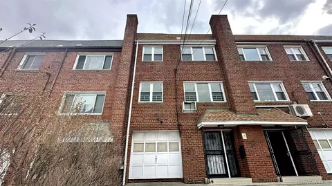 59-09 Kissena Blvd, Flushing, NY 11355