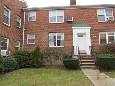 172-12 Crocheron Ave #C3, Flushing, NY 11358
