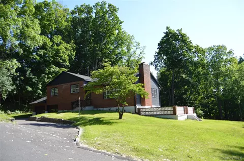 108 Flower Hl, Ulster, NY 12401