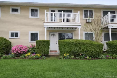 59 Adams Rd, Central Islip, NY 11722