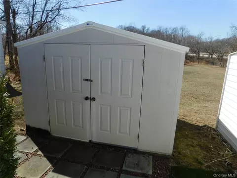 Undisclosed, Riverhead, NY 11933 photo 15