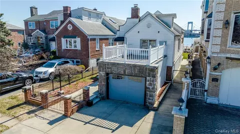 3186 Tierney Pl, New York, NY 10465