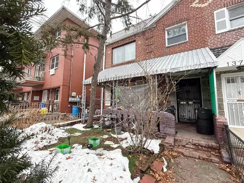 13713 56th Ave, Flushing, NY 11355