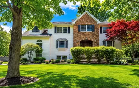 3 Danielle Ct, Ramapo, NY 10901