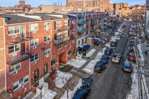 13911 34th Ave, Flushing, NY 11354