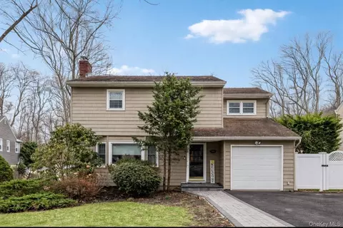 118 Norton Dr, East Northport, NY 11731