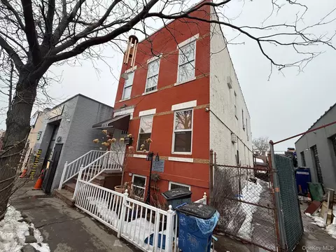 16-33 Weirfield St, New York, NY 11385