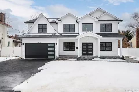 3356 Carrollton Ave, Wantagh, NY 11793
