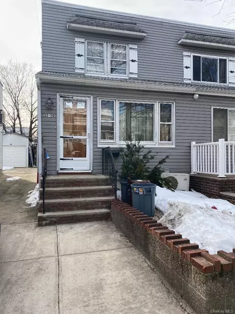 3226 204th St, New York, NY 11361