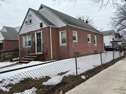 170-19 140th Ave, Jamaica, NY 11434