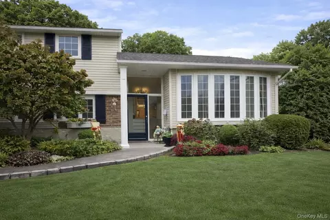 270 Nancy Dr, East Meadow, NY 11554