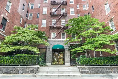 3321 Bruckner Blvd #4M, New York, NY 10461