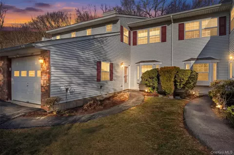 223 Eagleton Dr, Monroe, NY 10950