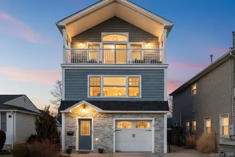 24 North Blvd, East Rockaway, NY 11518