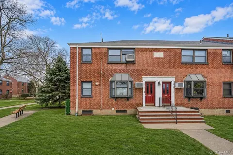 Exterior - 199-18 19th Ave #18, Whitestone, NY 11357 photo 1 of 1