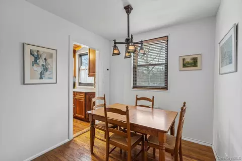 Dining - 199-18 19th Ave #18, Whitestone, NY 11357 photo 1 of 1