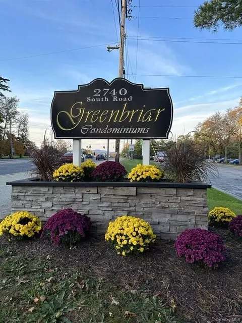 2740 South Rd #B7, Poughkeepsie, NY 12601