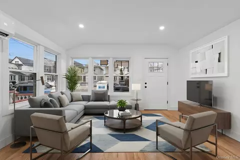 13205 109th Ave, New York, NY 11420