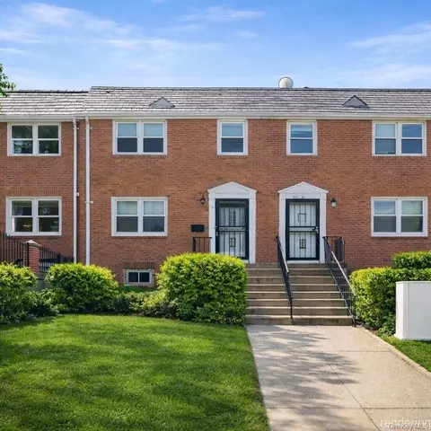150-22 77th Ave, Flushing, NY 11367