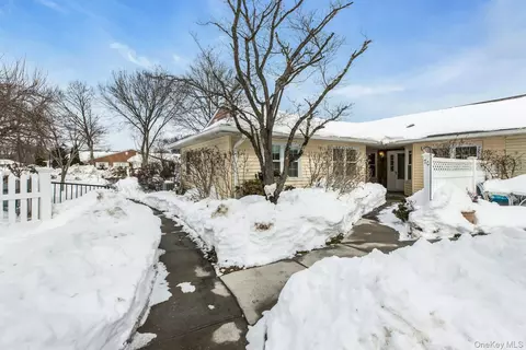 71 Revere Dr, Bohemia, NY 11716
