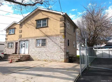 16739 147 Ave, Jamaica, NY 11434