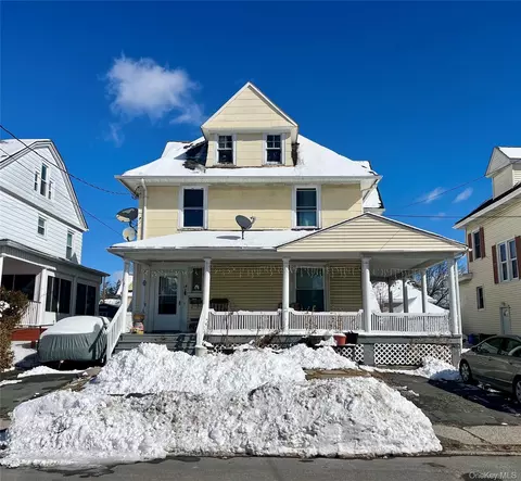 14 Albert St, Middletown, NY 10940