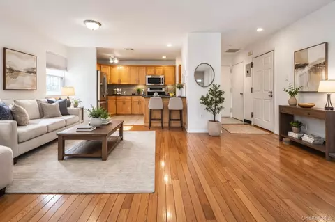 896 Union Ave #B, New York, NY 10459