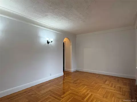 14416 35th Ave #6A, Flushing, NY 11354
