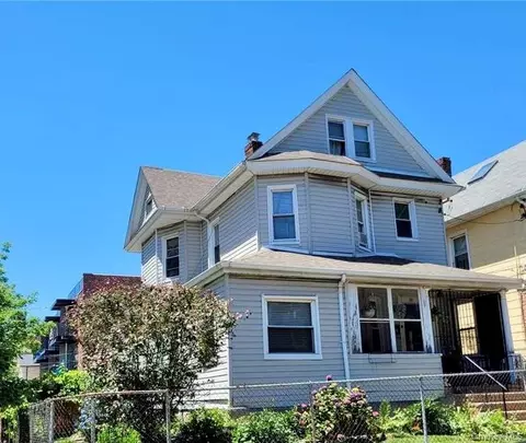 8824 170th St, Jamaica, NY 11432