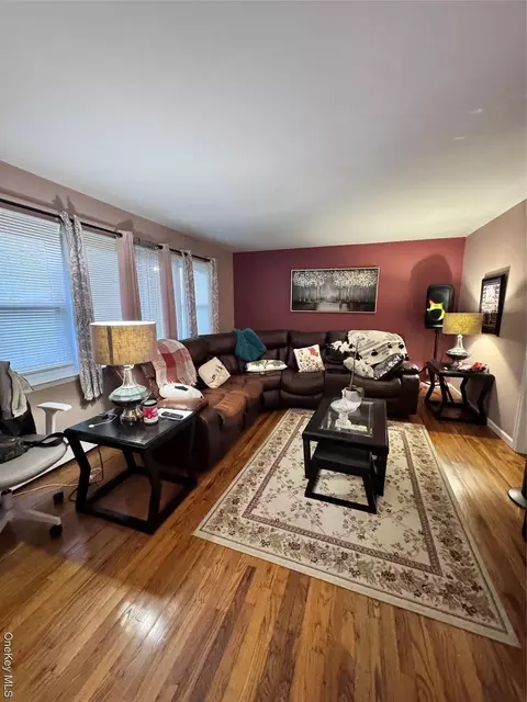 36 Monroe Pl, Hempstead, NY 11550 photo 5