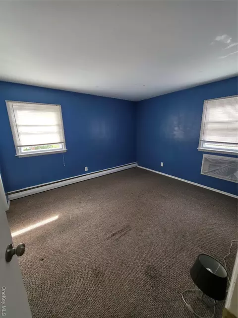36 Monroe Pl, Hempstead, NY 11550 photo 9